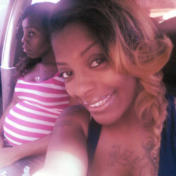 Meet your Posher, Janessa - Picture 1 of 1